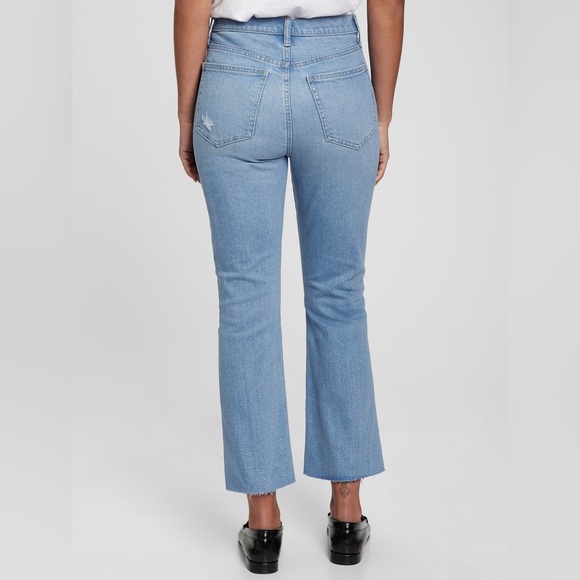 EUC Gap Kick fit jeans. Medium Indigo wash, distressed, raw hem, size 26/2 - Picture 2 of 10